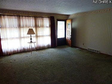3rd image of 4569 Eastlane Dr