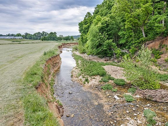 4th image of Cincinnati Creek Rd