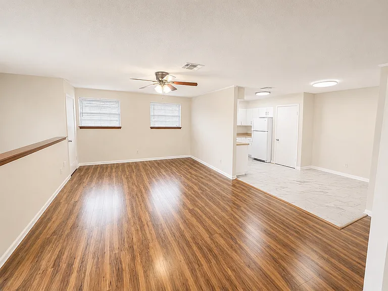 6272 Bellaire Dr #2 — Photo 5