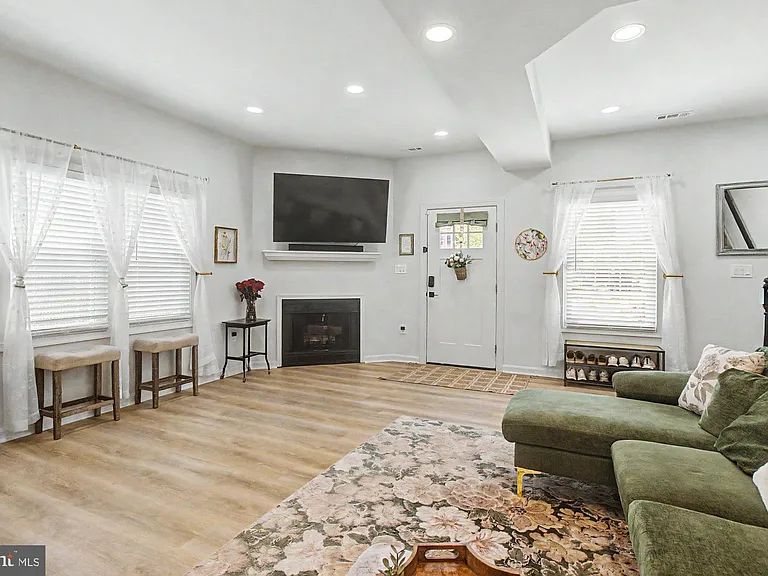 1329 Bethlehem Ave — Photo 9
