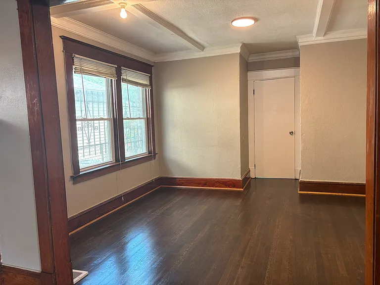 4423 Flora Ave — Photo 7