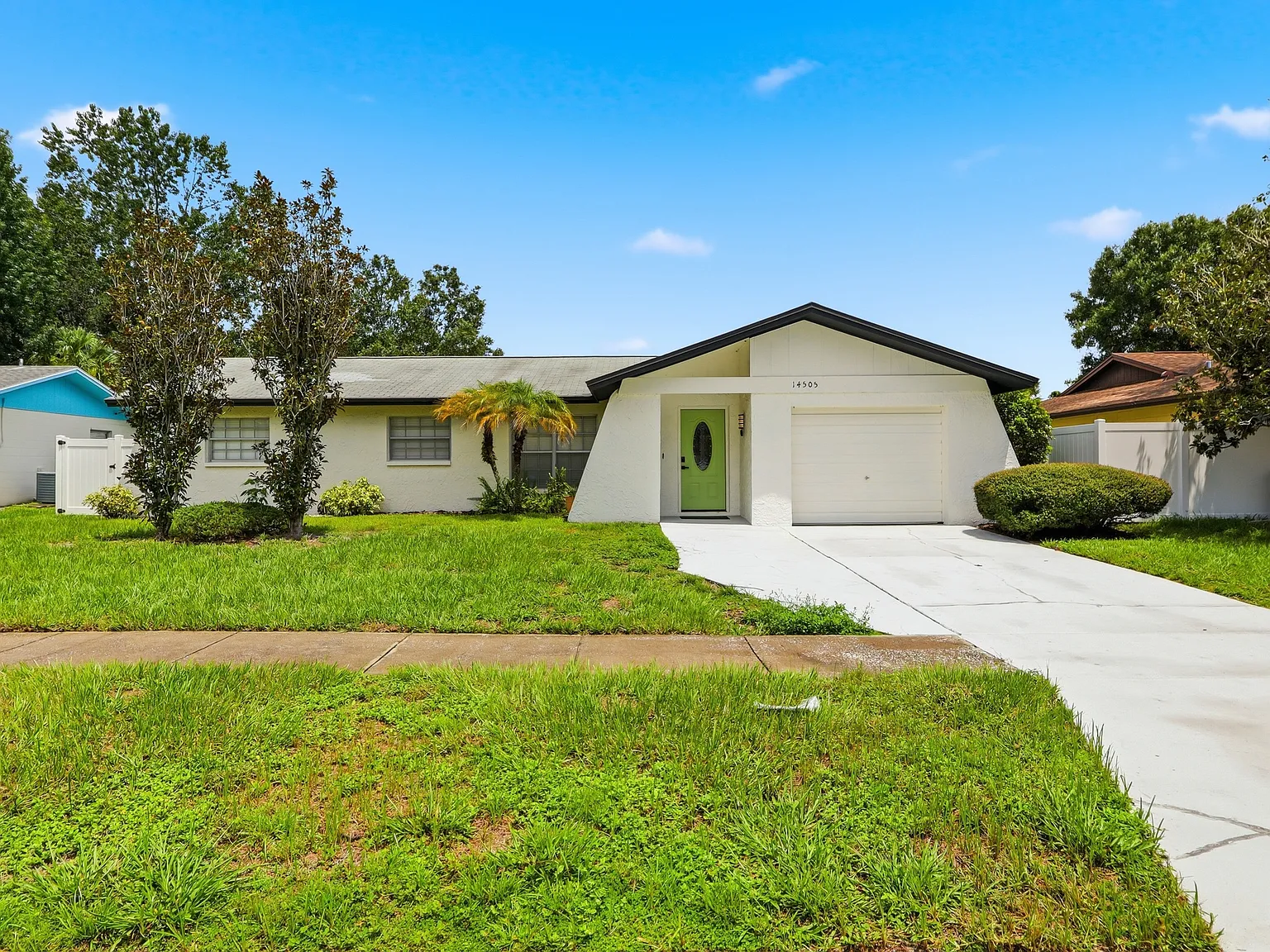 3 bed, 1595 sqft, $2,595 — Photo 1