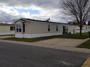 5232 E Broadway Rd #213, Mount Pleasant, MI 48858