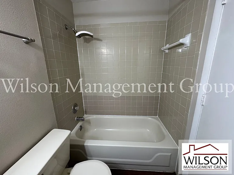 10039 Massey St — Photo 15