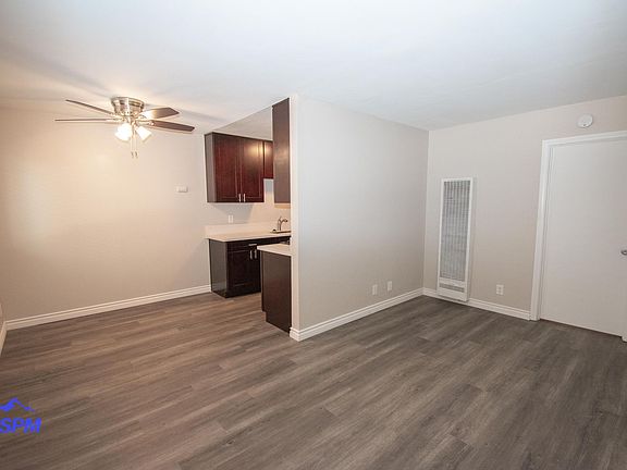 3rd image of 4060 Euclid Ave #1
