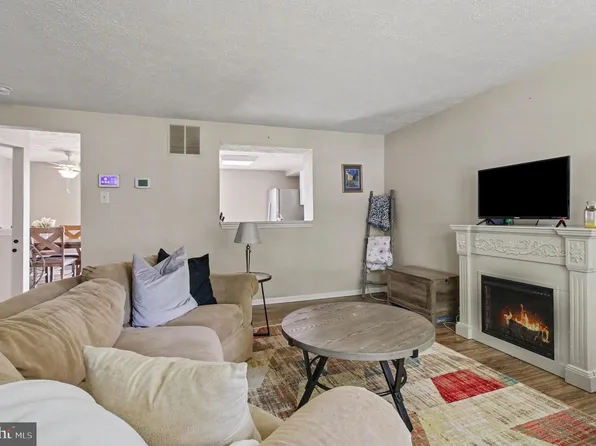 351 Delmar Ct, Abingdon, MD 21009