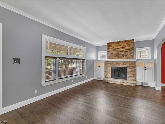 4th image of 5616 Theota Ave