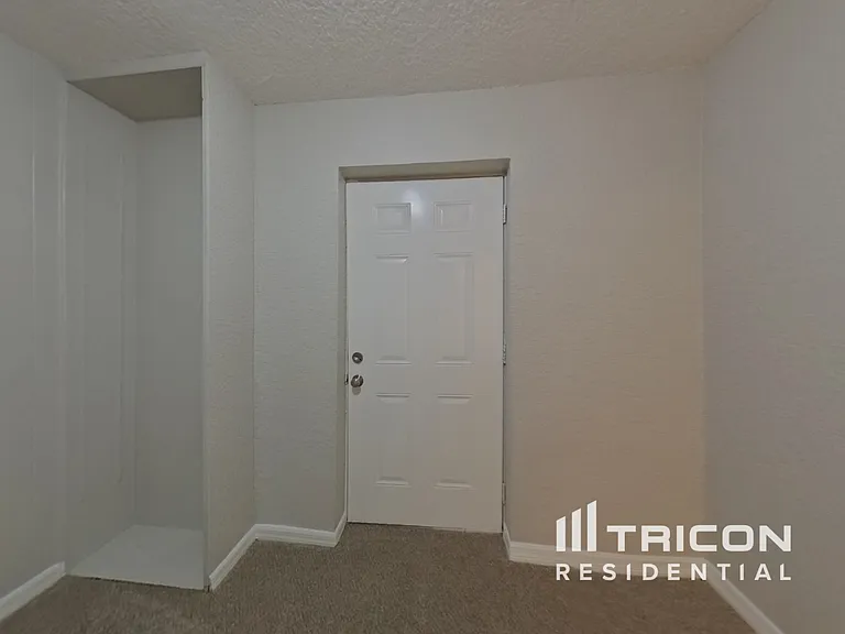 4011 Palm Dr — Photo 9