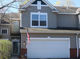 224 Heritage Ln, Circle Pines, MN 55014
