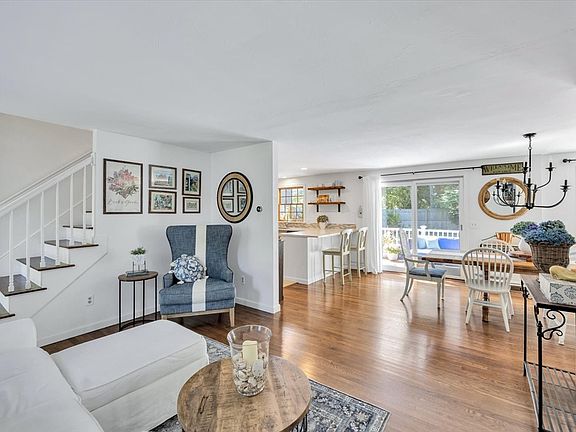 4th image of 7 Fernwood Ave