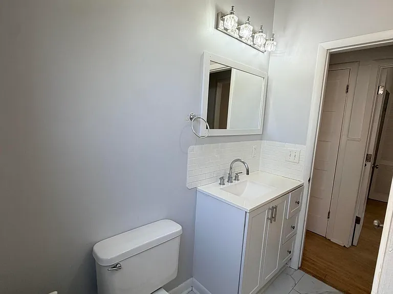 44 Norwood Ave — Photo 14