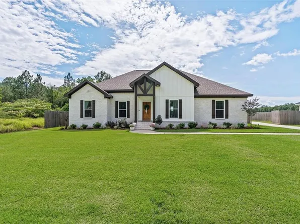 9861 Hardy Dr, Creola, AL 36525