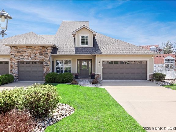 2nd image of 568 Lakeshore Dr
