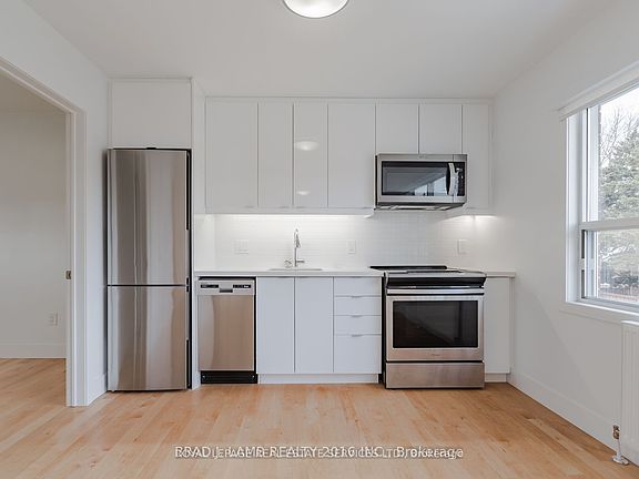2nd image of 28A 3rd St #3