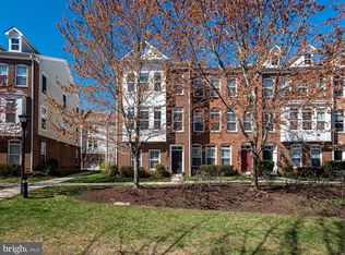 9453 Canonbury Sq, Fairfax, VA 22031