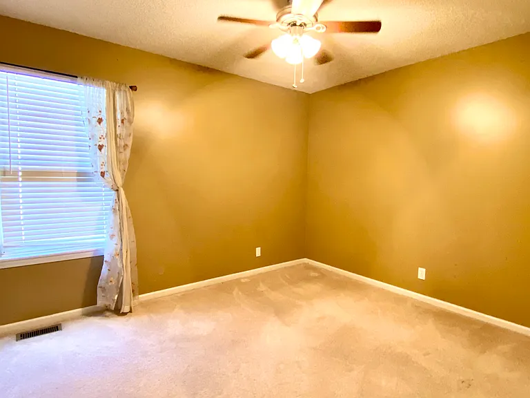 15623 Riley St — Photo 13