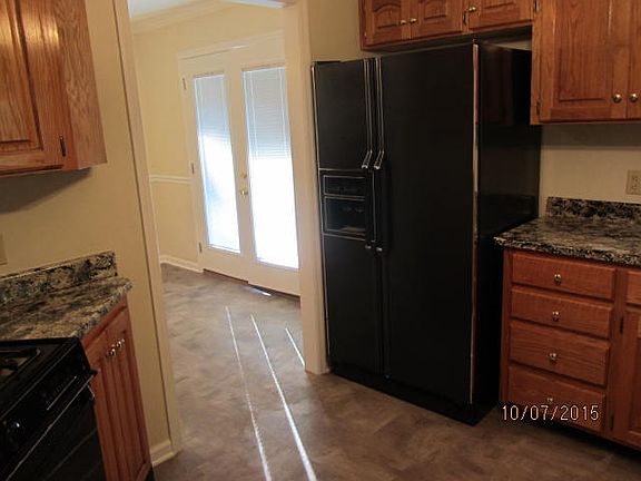 2nd image of 201 Mullins St