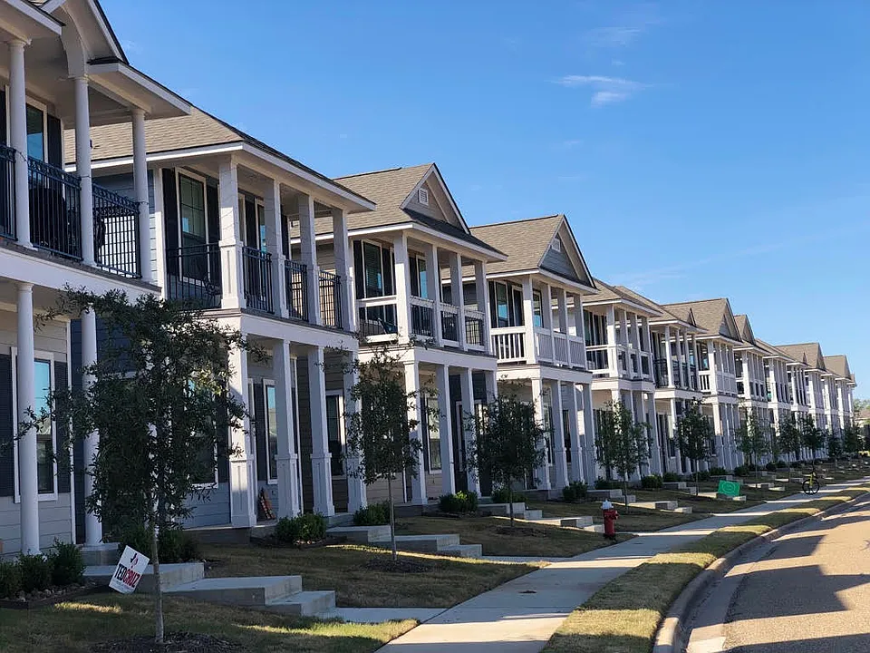 Redmond Row Townhomes