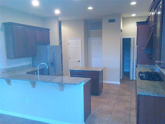 4th image of 3475 Tumbling River Dr