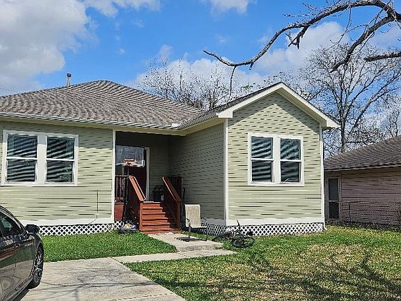 2nd image of 4307 Friar Point Rd