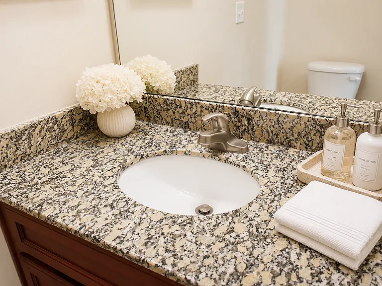 Reserve at Regents Center — Photo 22