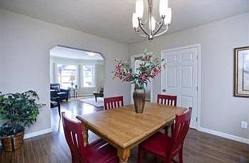 4th image of 65 Parkview Ave