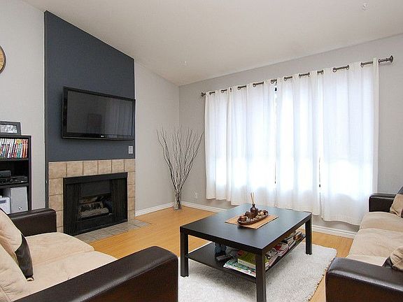 5th image of 935 E Creek Hill Ln #21