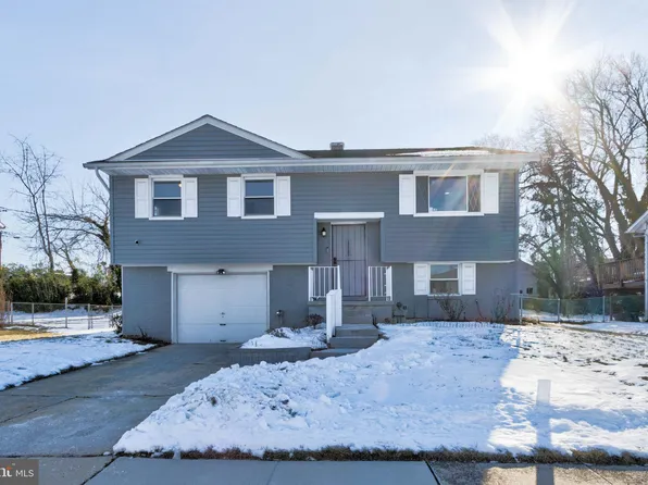 3133 Rheims Rd, Windsor Mill, MD 21244