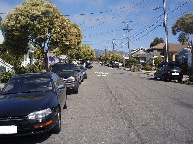 2nd image of 1109 Russell St