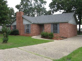 304 Indian Bay Dr, Sherwood, AR 72120