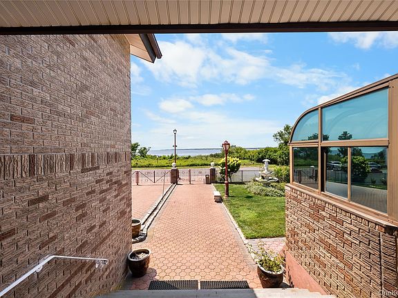 5th image of 1 Grandview Drive