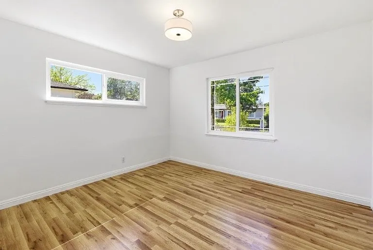 1306 Craig Dr — Photo 8