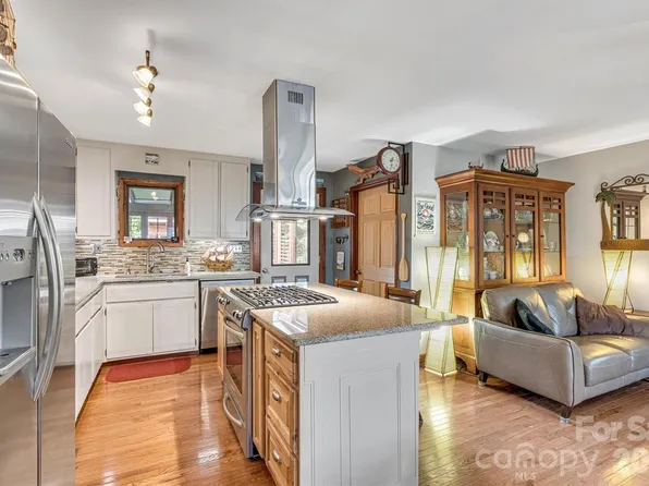 7697 Katherine Dr, Denver, NC 28037