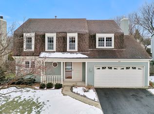1409 Huntington Dr, Mundelein, IL