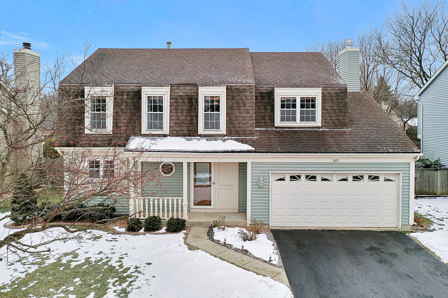 1409 Huntington Dr photo 1