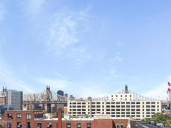 3rd image of 5-28 47th Ave #1A