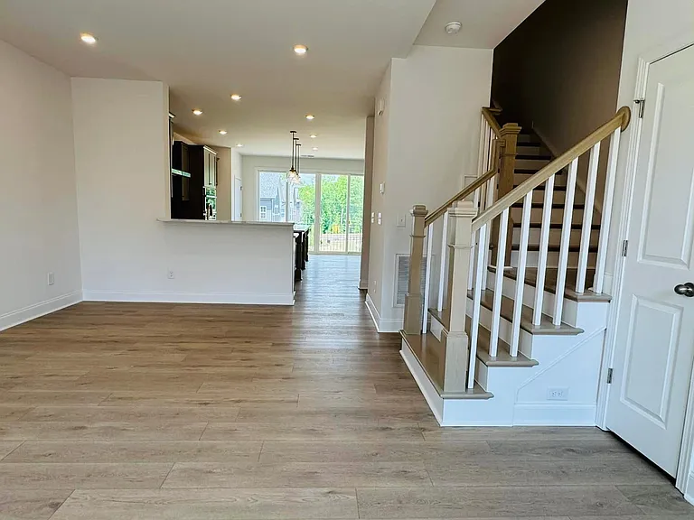 7044 Westrow Ave — Photo 13