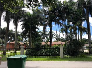 10670 SW 25th St, Davie, FL 33324