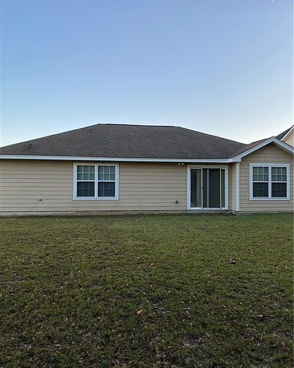 2nd image of 104 Roswell Dr W