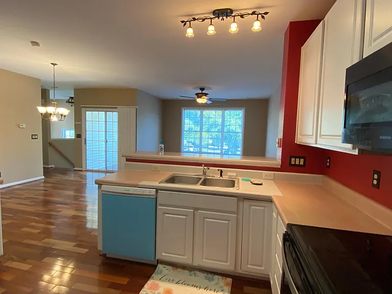 1922 Kudrow Ln — Photo 6