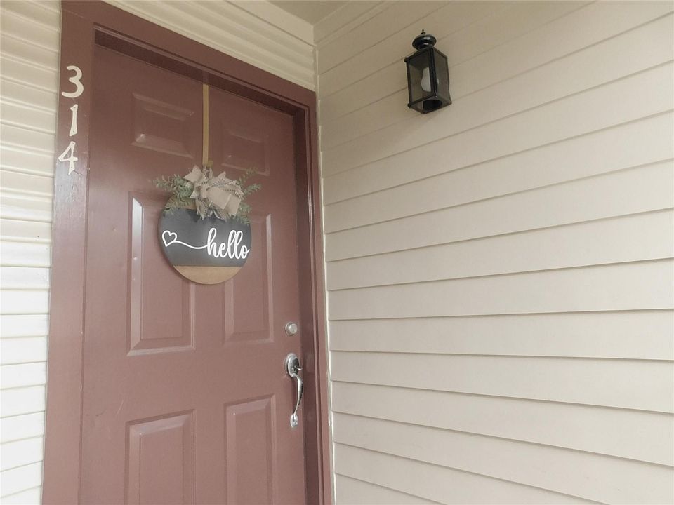 1st image of 2120 El Paseo St APT 314