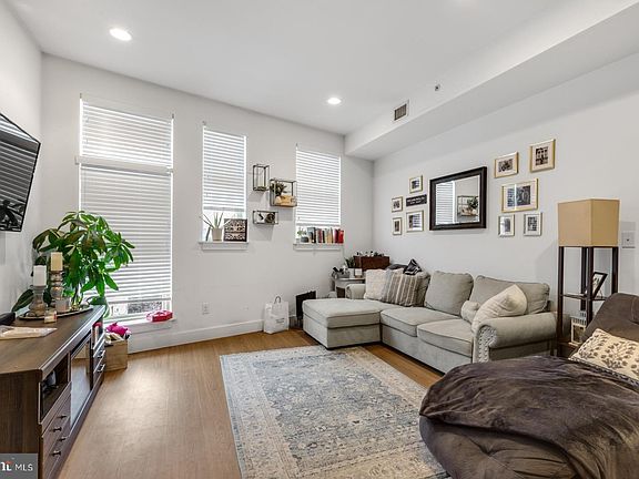 2nd image of 1414 Frankford Ave