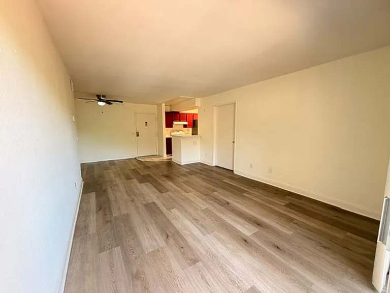 6111 Rancho Mission Rd #210 — Photo 4