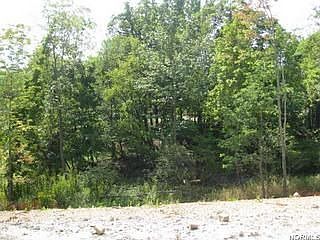 1st image of 4 Creek Rdg #Twin