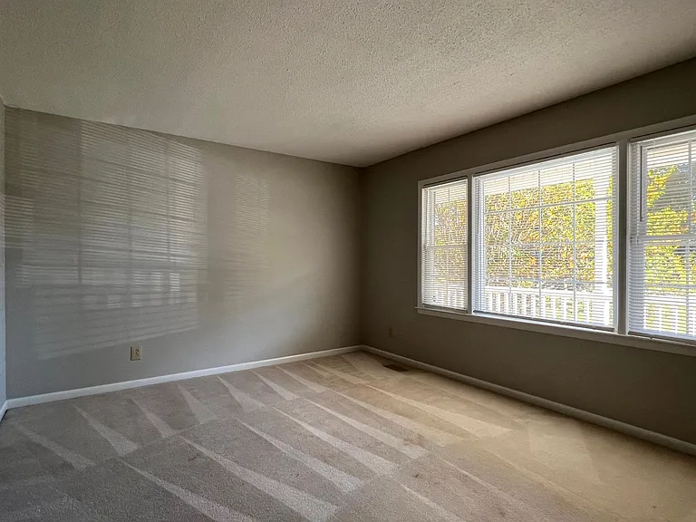 226 Bayfield Loop — Photo 8