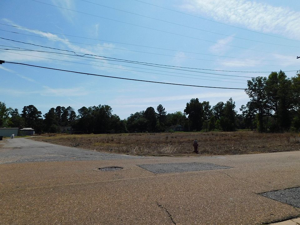 2nd image of 0 1st St SW