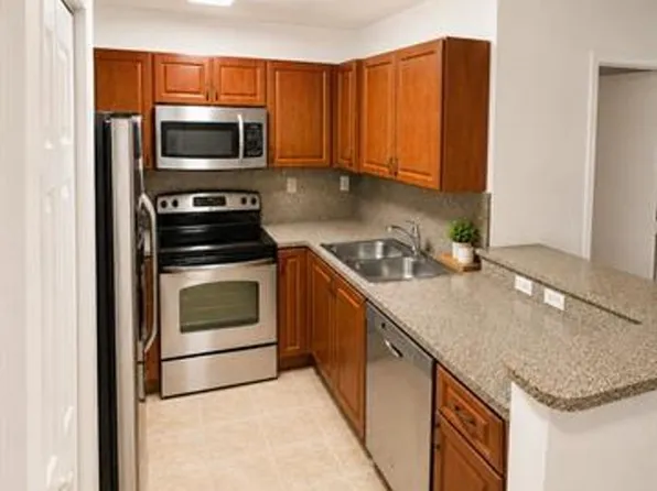 906 SW 143rd Ave #Cu-2005, Hollywood, FL 33027