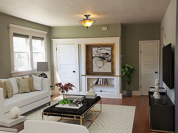 Large LV rm.Virtual staged