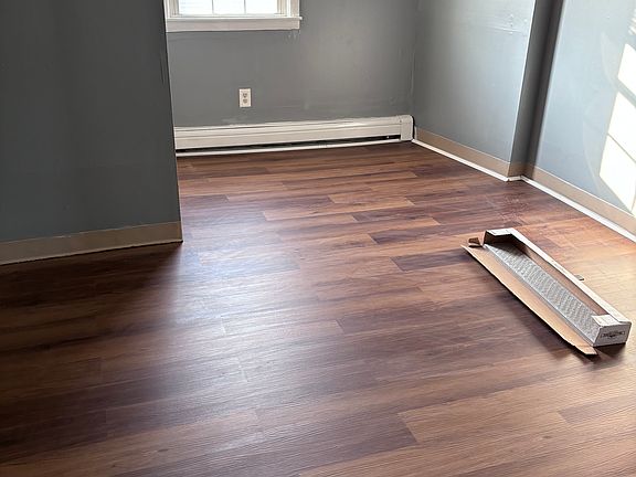 4th image of 61 Spring St #2