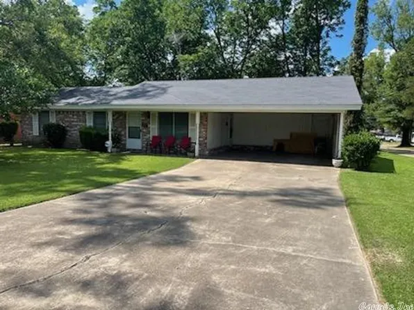 1100 Abernathy St, Fordyce, AR 71742